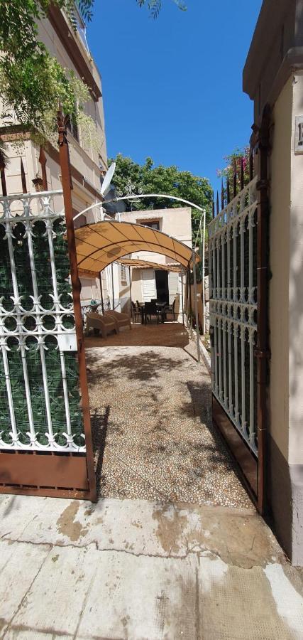 فيلا Villino Sirene Mondello باليرمو المظهر الخارجي الصورة